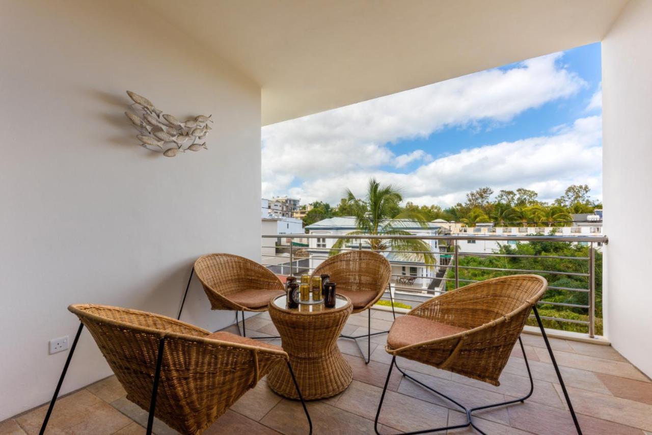 West Wood Holiday Apartment, C6 - Flic En Flac With Pool At A Quiet Location, Beautifully Decorated And Close To The Beach Exteriör bild