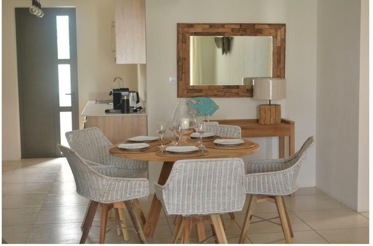 West Wood Holiday Apartment, C6 - Flic En Flac With Pool At A Quiet Location, Beautifully Decorated And Close To The Beach Exteriör bild